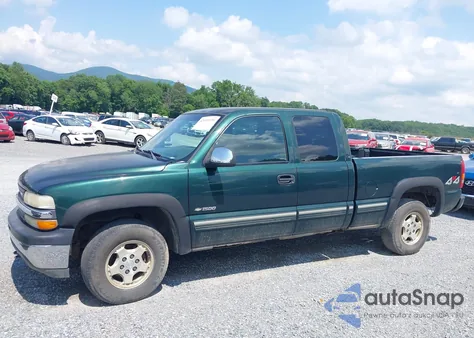 2001 Chevrolet Silverado 1500 Ls z USA, uszkodzony, nr VIN 1GCEK19T01E101286